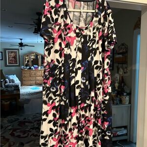 NY Collection Black and Pink Floral Midi Dress